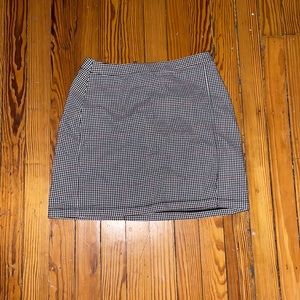 Hollister ultra high rise plan skirt